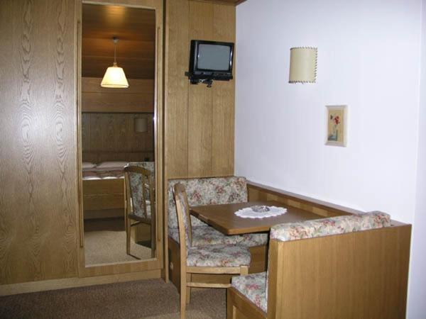 Hotel Garni Soreie ปอซซาดิฟัซซา ห้อง รูปภาพ