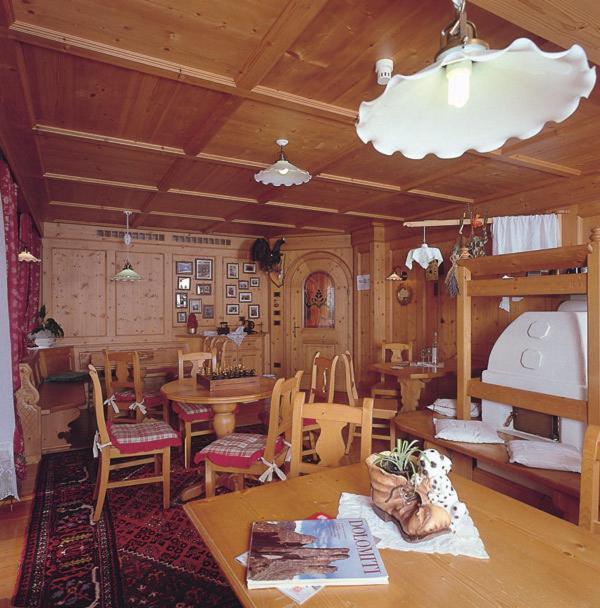 Hotel Garni Soreie ปอซซาดิฟัซซา ภายนอก รูปภาพ