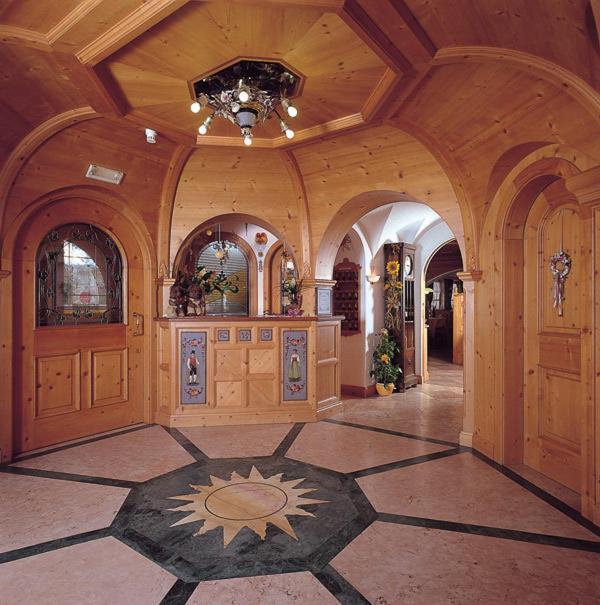 Hotel Garni Soreie ปอซซาดิฟัซซา ภายนอก รูปภาพ