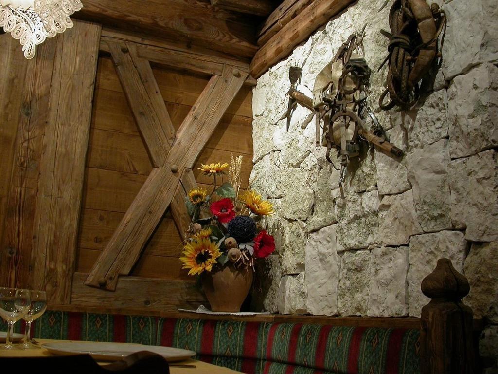 Hotel Garni Soreie ปอซซาดิฟัซซา ภายนอก รูปภาพ